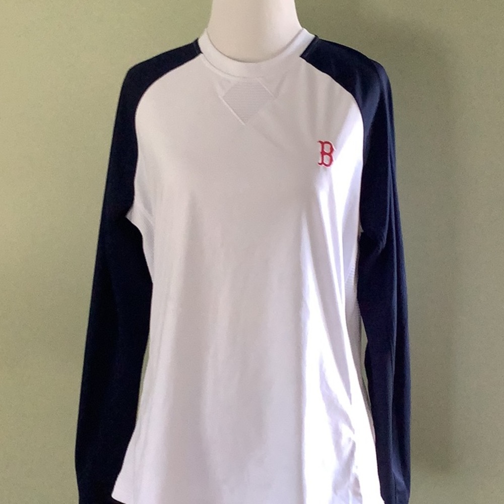 Women’s athletic Boston Red Sox top